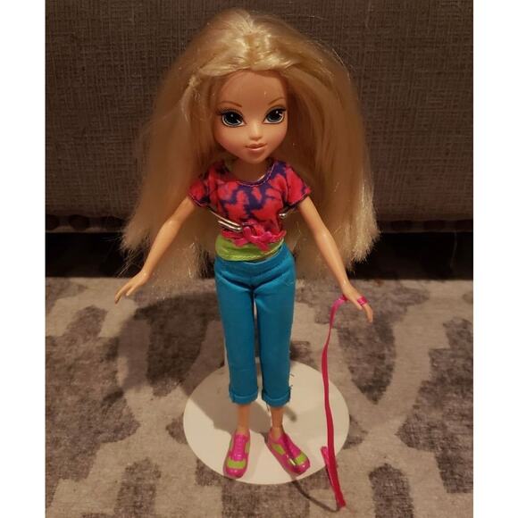 Moxie Girlz Poopsy Pets DI-avery Doll - Picture 2 of 4